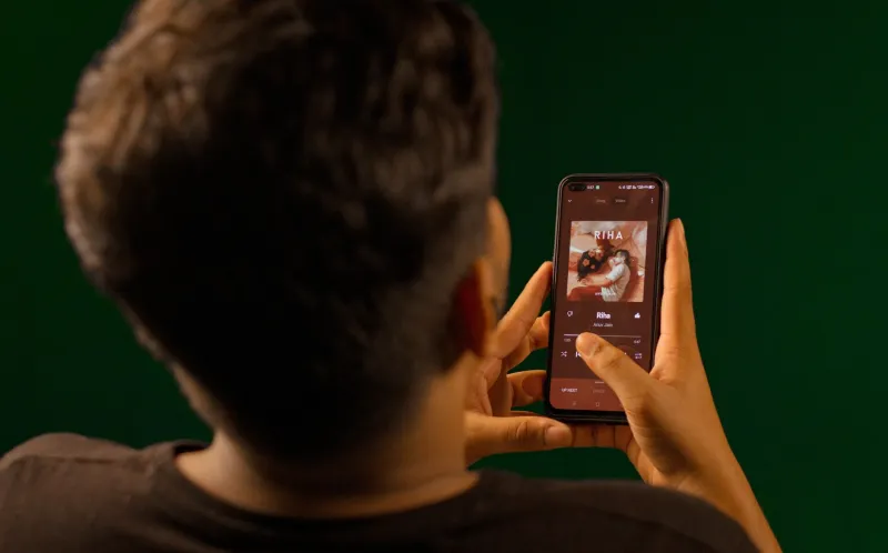 The 15-Second Ear: What a Decade of Clip Culture Did to Our Attention Spans